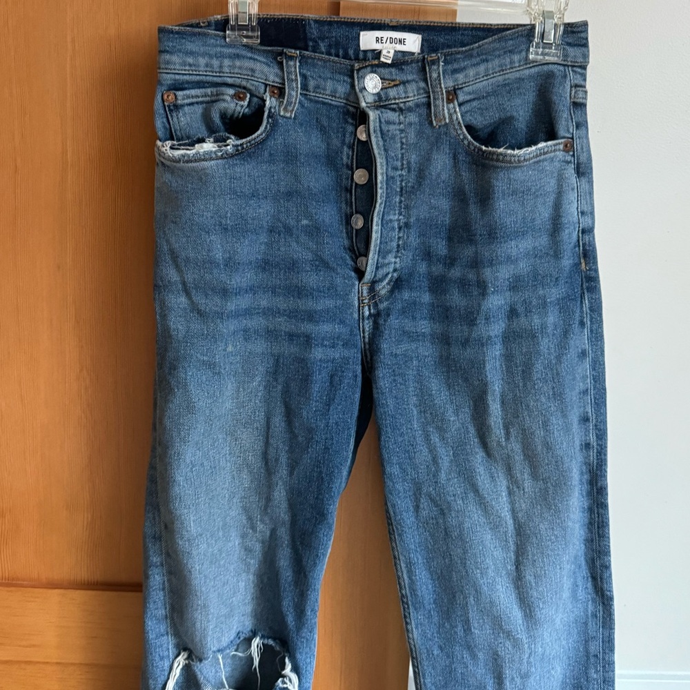 Distressed COMFY straight leg jeans